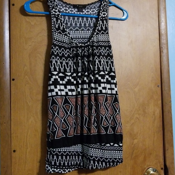 Forever 21 Tops - Rue 21 tank top (BOGO)